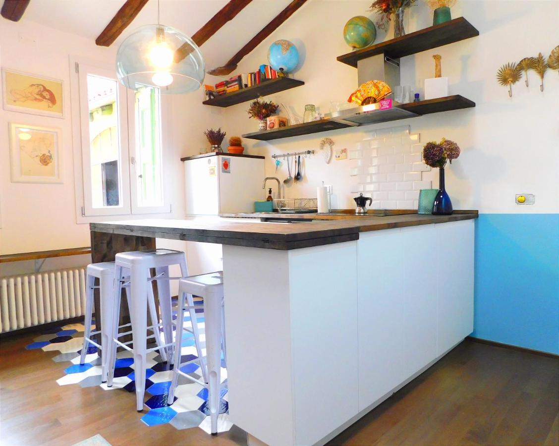 Bologna City Center Aldrovandi Flat Eksteriør bilde