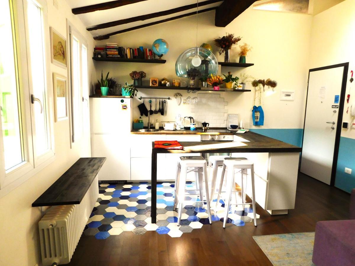 Bologna City Center Aldrovandi Flat Eksteriør bilde