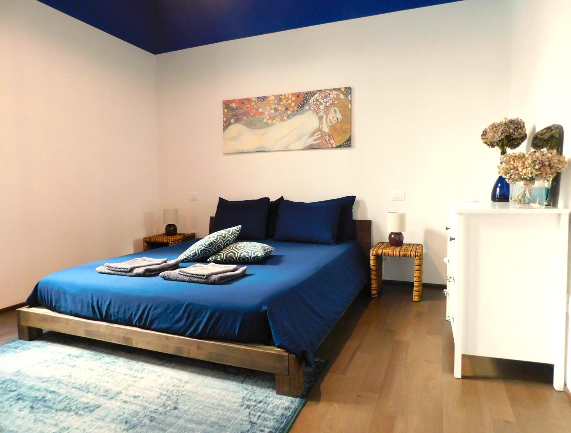 Bologna City Center Aldrovandi Flat Eksteriør bilde